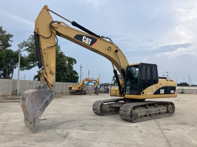 img-Caterpillar CAT 320D Excavator — Power and Reliability for Unmatched Job Site Performance